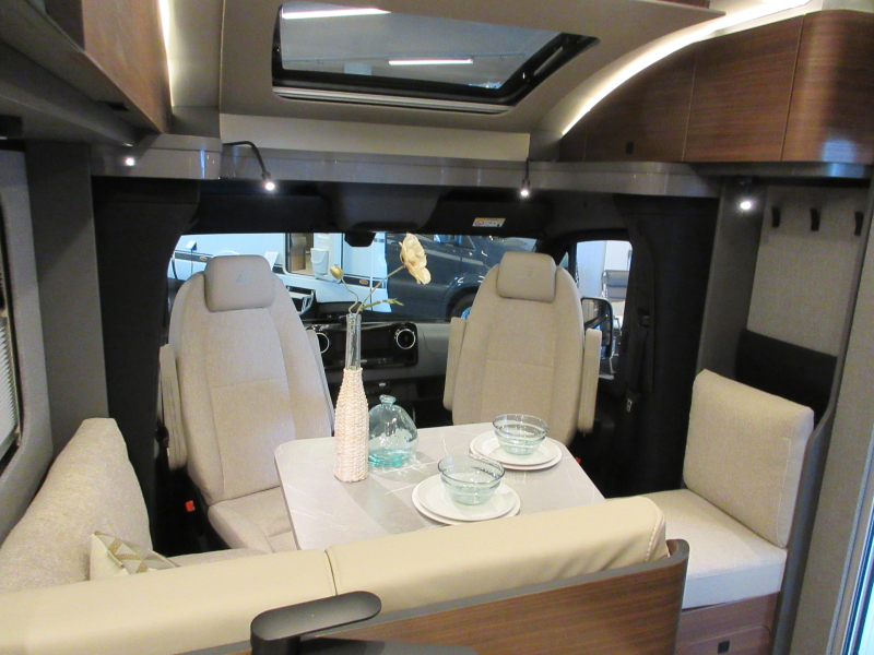 Hymer B-MC T 600 SLC double floor photo: 18