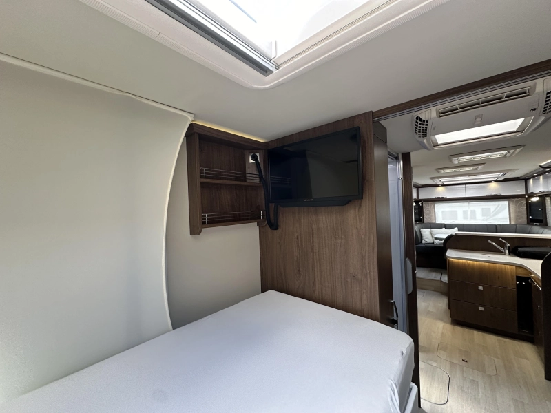 Frankia Platin I 8400 PLUS Mercedes Round Seat 190HP photo: 13