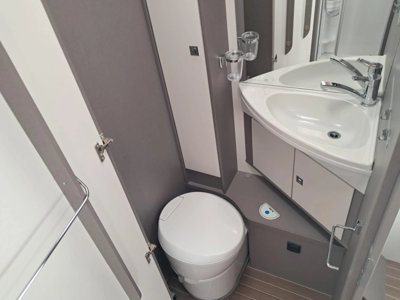 Etrusco T 7400 QB X - Sehr gepflegt Foto: 12