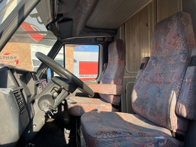Fiat Ducato 14 2.5 Gran Volume | Goofy | Fahrradtr&auml;ger | Anh&auml;ngerkupplung | 7 Personen | Heizung | K&uuml;hlschrank | Alkovenbett | 2x Zugsitz Foto: 8