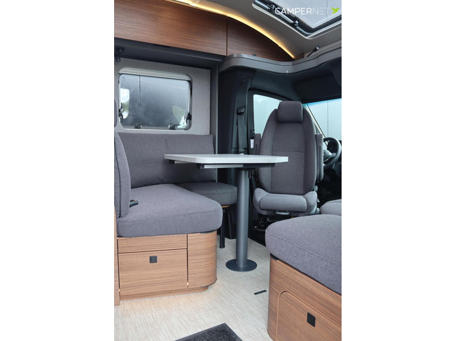 Hymer BMC-T 680 170pk Automaat | Premium pakket | Lengtebedden | Gescheiden douche | Hymer SLC Chassis | Nieuw uit voorraad leverbaar foto: 7