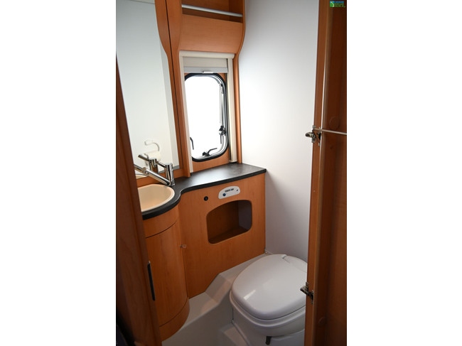 Eriba Living Pulse 440 Foto: 17