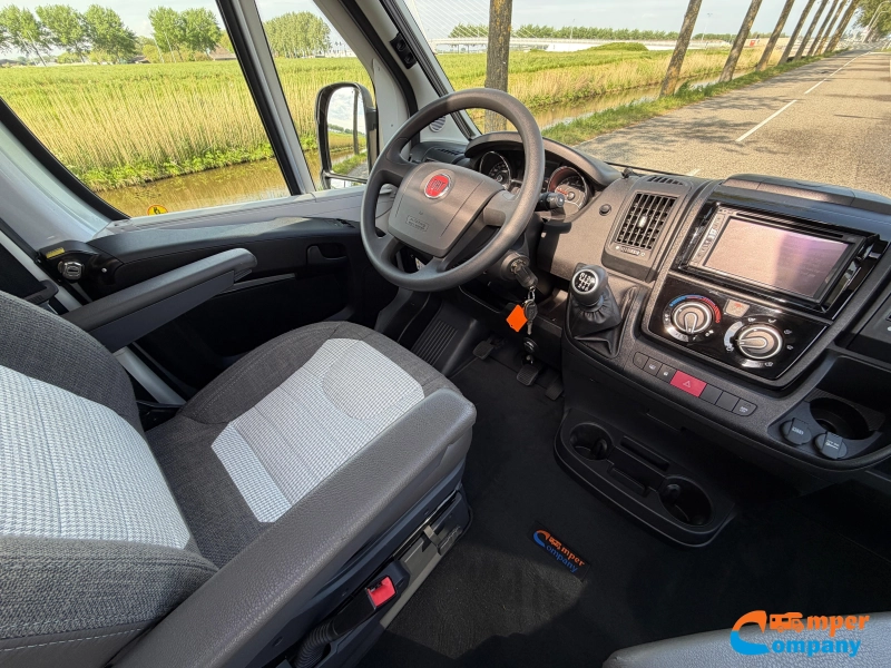 Adria Twin Supreme 640 SLB Lits jumeaux / Toutes options photo : 8