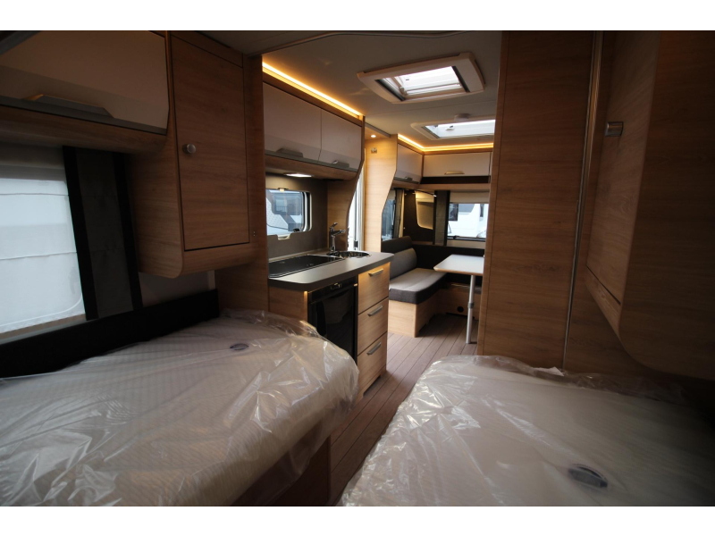 Knaus Sudwind Black Selection 460 EU AIRCO AKTIE JULI MAAND  foto: 9