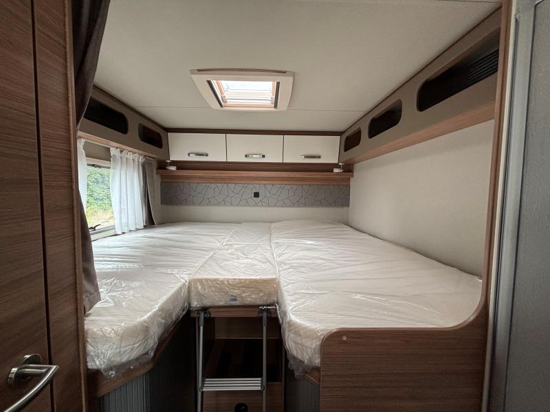 Weinsberg CaraSuite 700 ME 5p,Maxi,Ensuite bad 0256  foto: 13