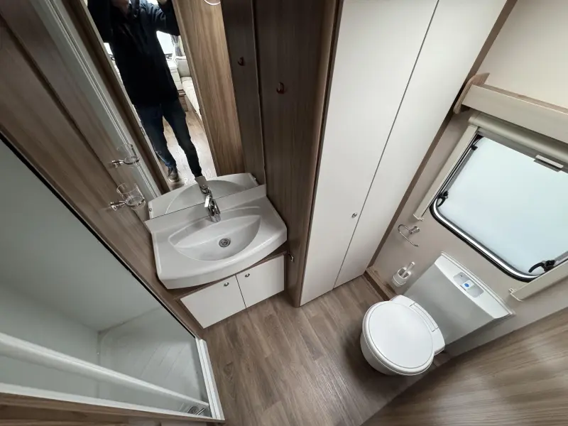 Sprite Mondial 420 SE Mover,awning,shower cabin. photo: 13