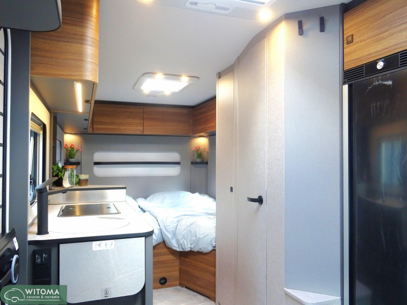 Eriba Novaline 442 example caravan photo: 7