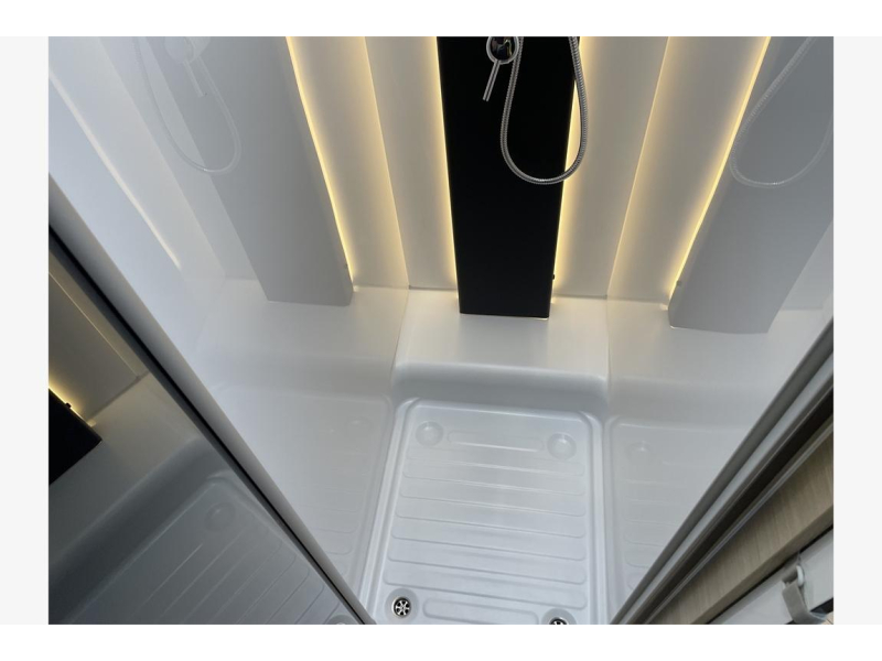 Chausson 640 Ultimate ultimate luxury space wonder photo: 6