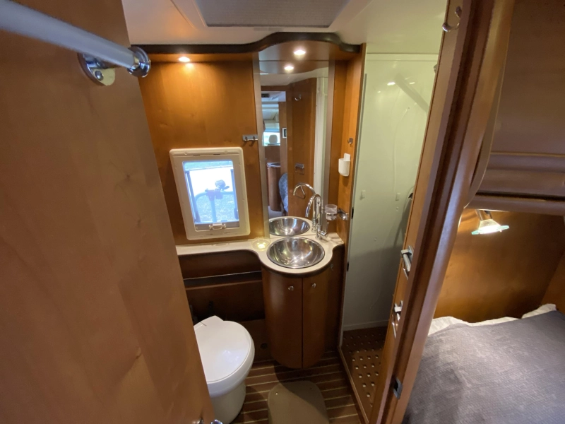 Rapido 7065+ F Dakairco | Luxe Compleet  foto: 15
