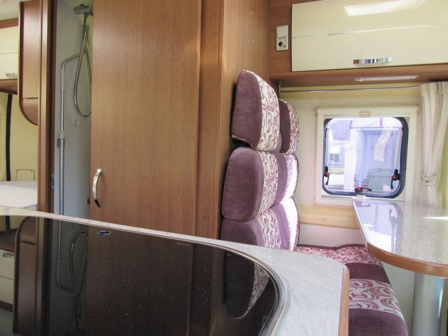 Challenger VANY 02 S Prestige Buscamper Festbett Bj12-2012 Foto: 19