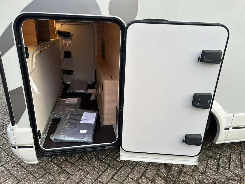 Knaus Tourer CUVision 500 MQ &iexcl;Techo elevable &uacute;nico! foto: 16