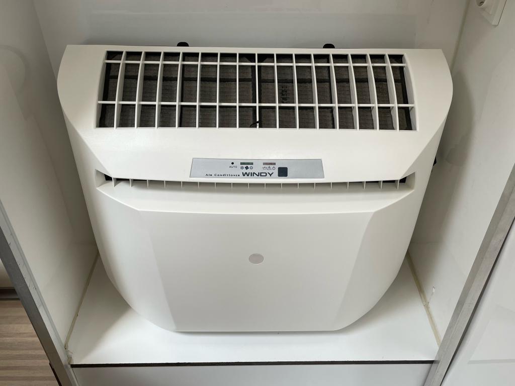 Chausson Cocoon 497 QUEENSBED + HEFBED AUTOMAAT AIRCO CAMERA  foto: 10