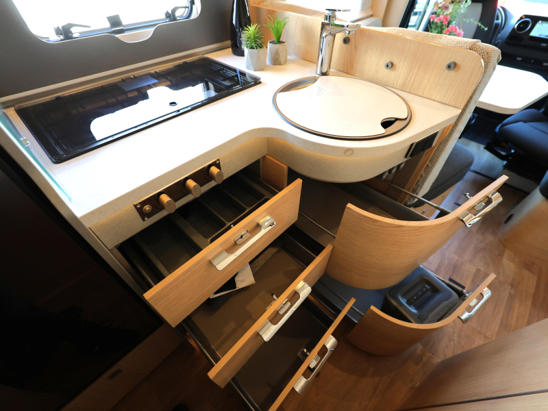 Hymer BMC-T WhiteLine 600 Lithium/Omvormer/Solar  foto: 10