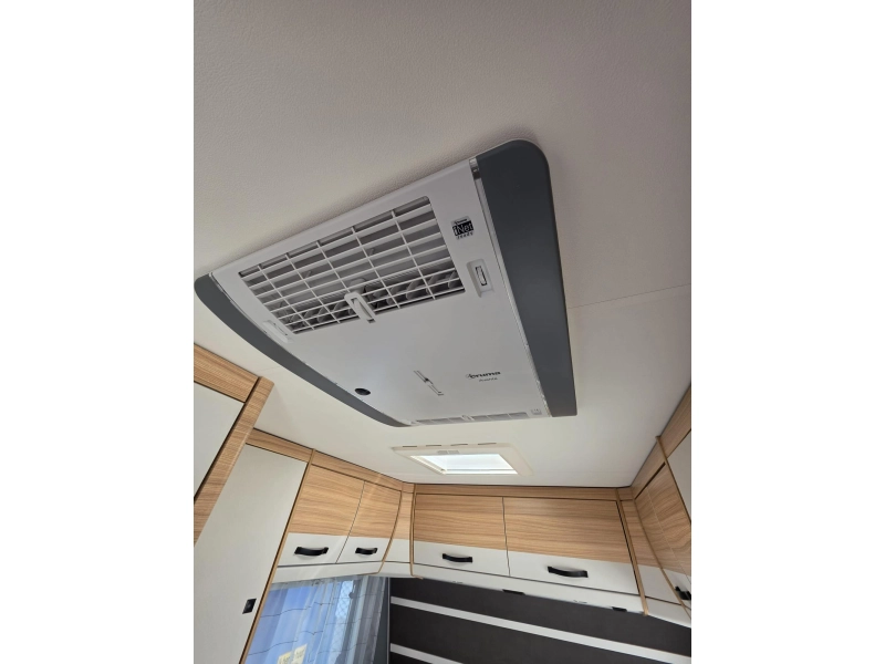 Dethleffs Summer Edition 460 EL Airco, Single beds photo: 15