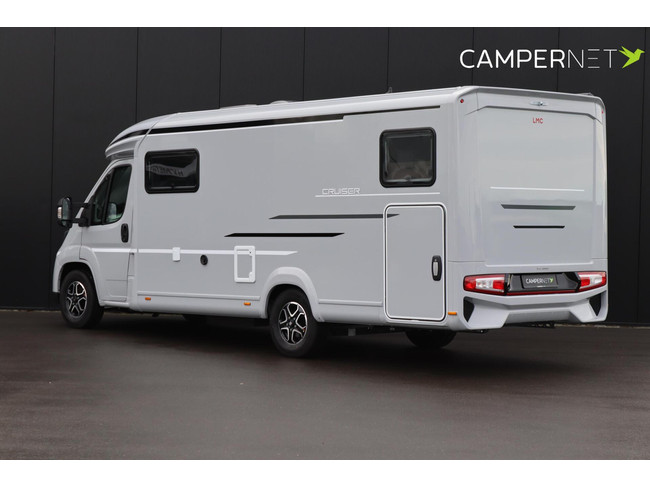LMC Cruiser 740 EL 140hp Automatic | New model! | Single beds | Diesel heating | New from stock | photo: 1