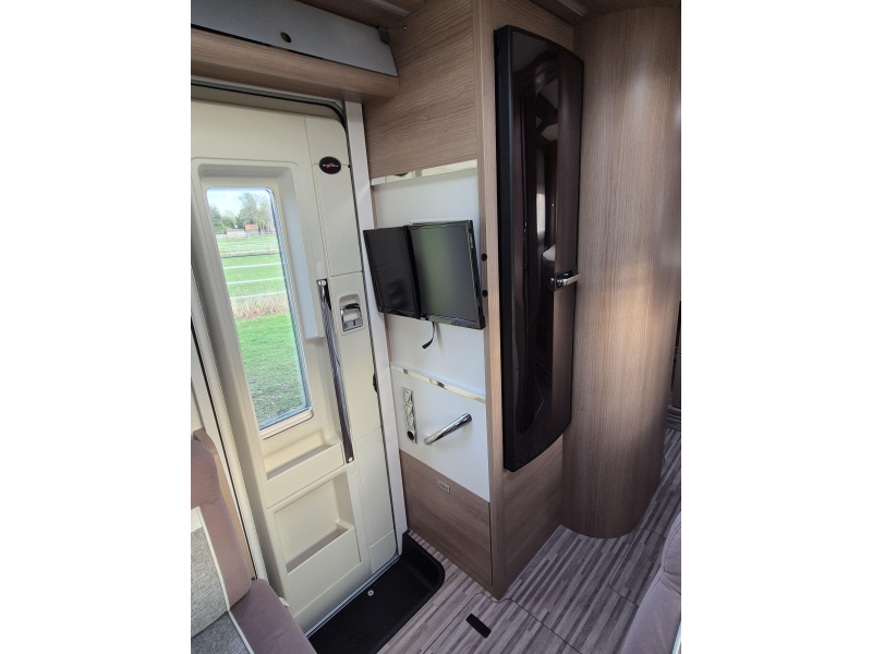 Malibu Compact AUTOMAAT 130PK 1e eig NW  foto: 14