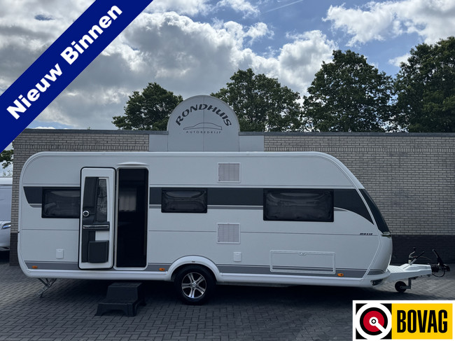 Hobby Maxia 585 UL met enkele bedden **Absolute topsegment van Hobby/Zeer ruime caravan/Nieuwe caravan**