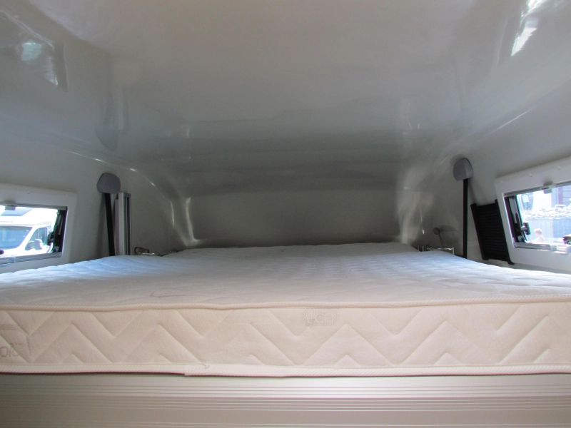 Karmann Dexter 550 4 persoons, Hefbed  foto: 3