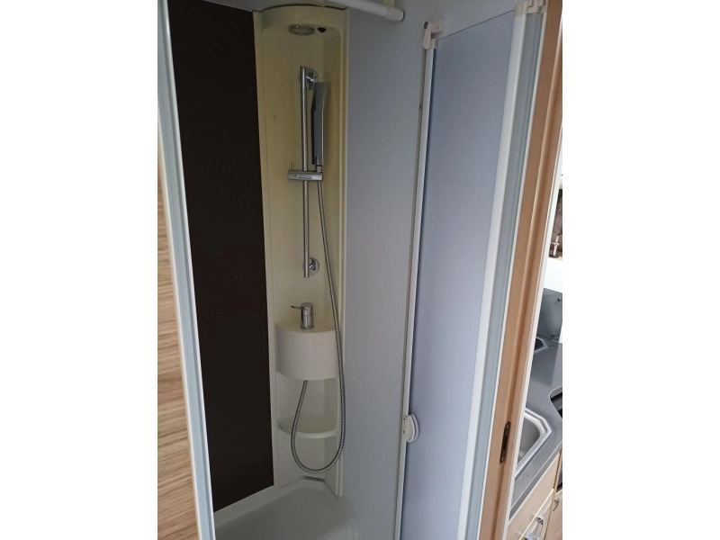 Adria Matrix M 670 SL Prima onderhouden camper  foto: 21