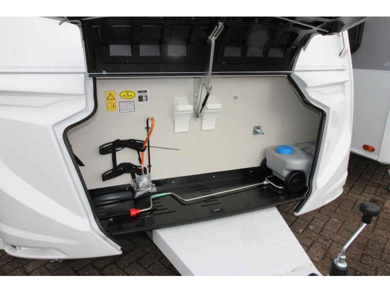Knaus Sport 460 EU Camas individuales y techo de GFK! foto: 20