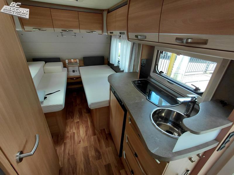 Knaus Sudwind 500 EU - ENKELE BEDDEN - RONDZIT  foto: 5