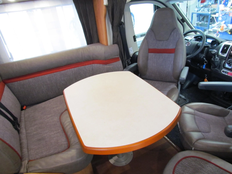 Carthago C-Tourer T143, Lengtebedden  foto: 1