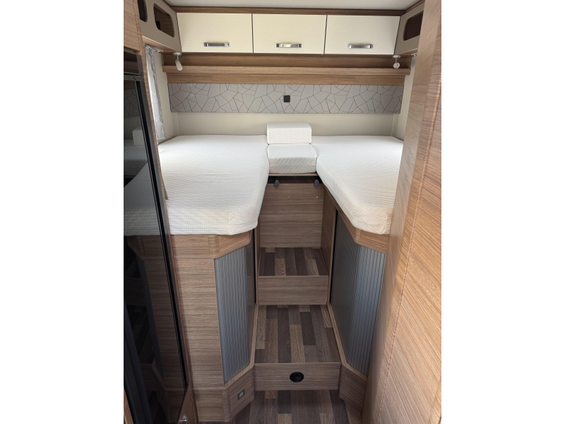 Weinsberg CaraLoft 650 MEG foto: 18