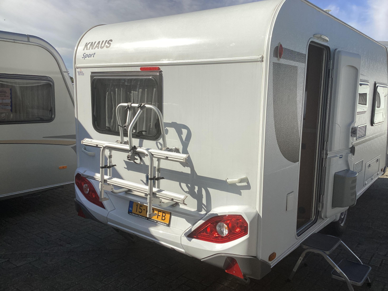 Knaus Sport 420 QD Unico luifel met voorwand  foto: 17