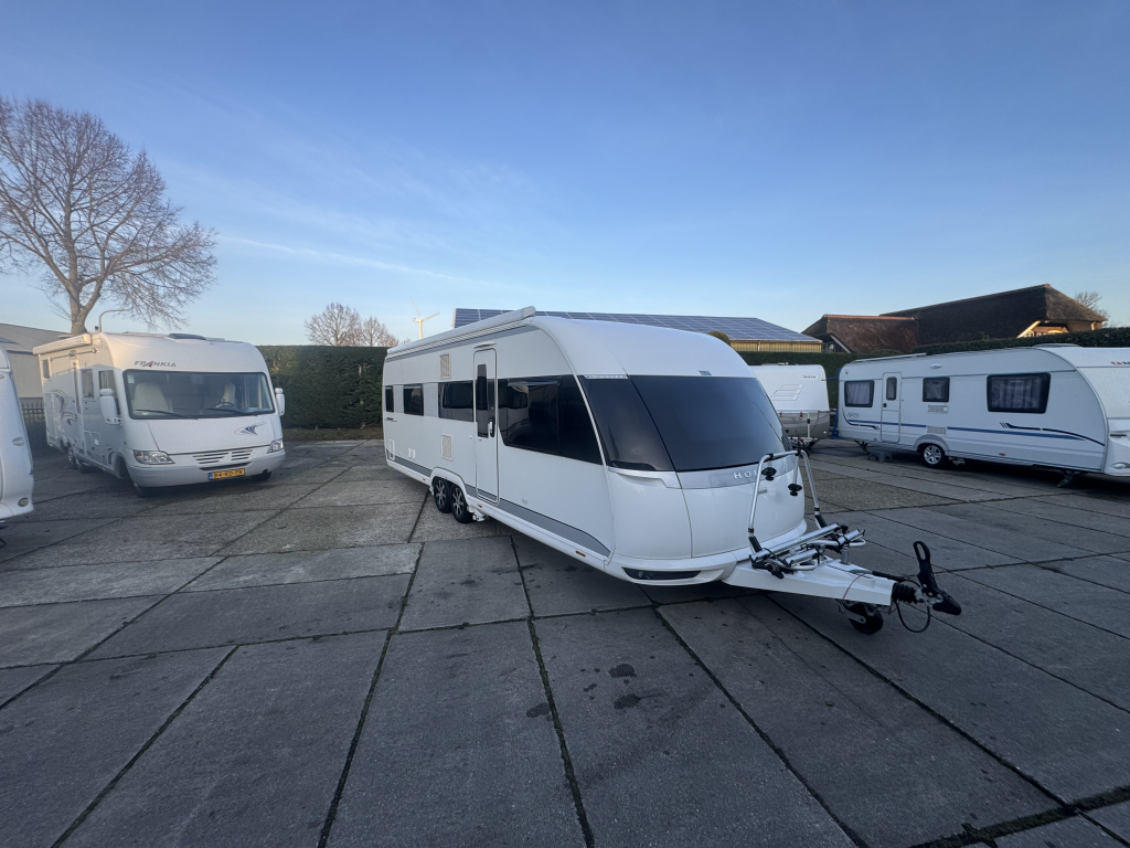 HOBBY 660 WFU premium mover voortent 