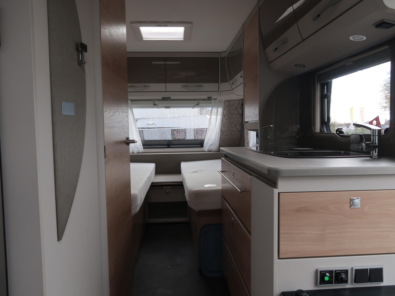 Dethleffs Nomad Avantgarde 460 LE ZGAN EN COMPLEET !!  foto: 10