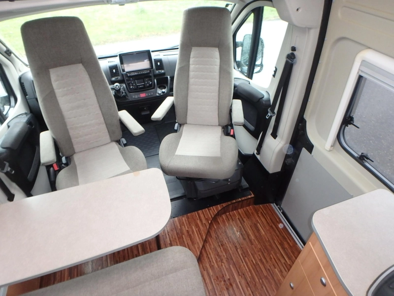 Hymer Grand Canyon 600 photo: 12
