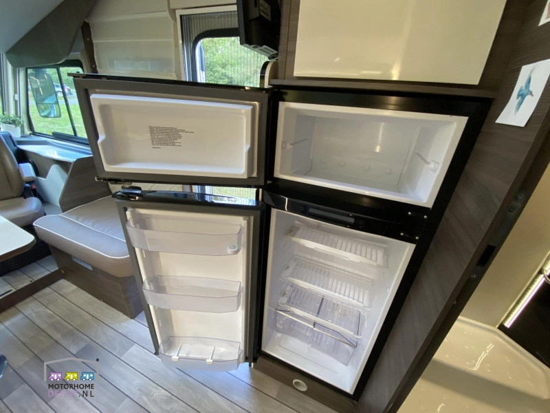 McLouis Carat 870 NL Camper | 1er Propietario foto: 12