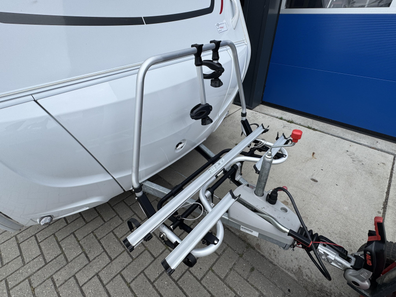B&uuml;rstner Premio Life 480 TS E&P Levelsysteem Foto: 14