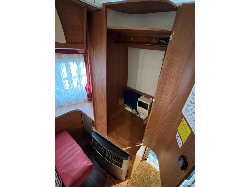 Eriba Touring 550 topstaat, luifel  foto: 14
