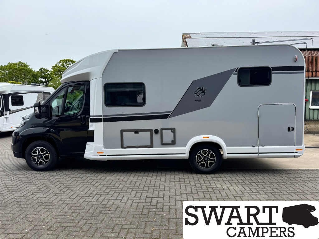 Knaus L!VE WAVE 650 MEG Black Selection foto: 6