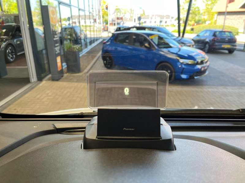 Weinsberg CaraCompact Pepper 600 MEG L&auml;ngsbetten Dachklimaanlage Foto: 11