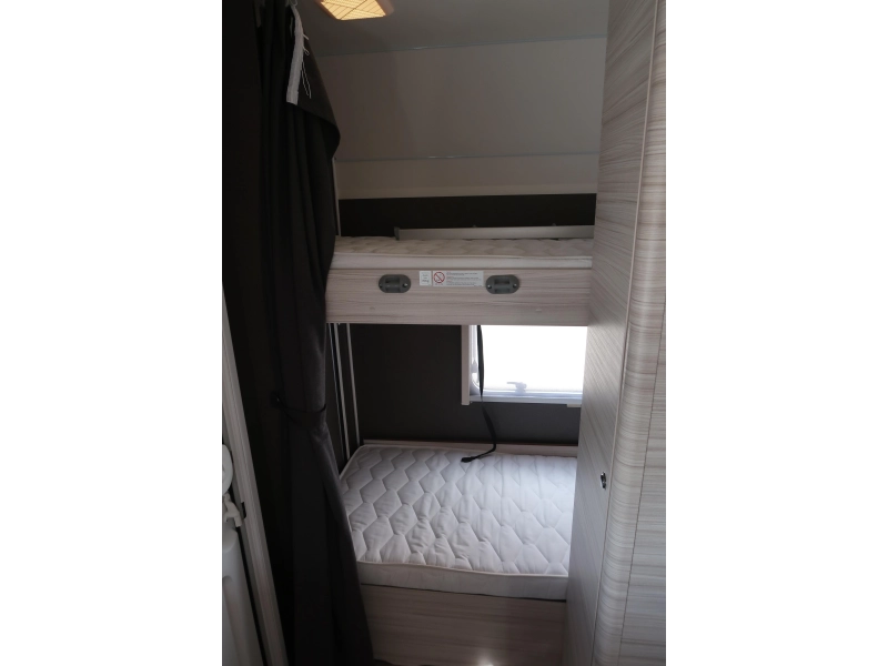 Dethleffs C'Joy 480 QLK ZGAN EN MET VOORTENT  foto: 14