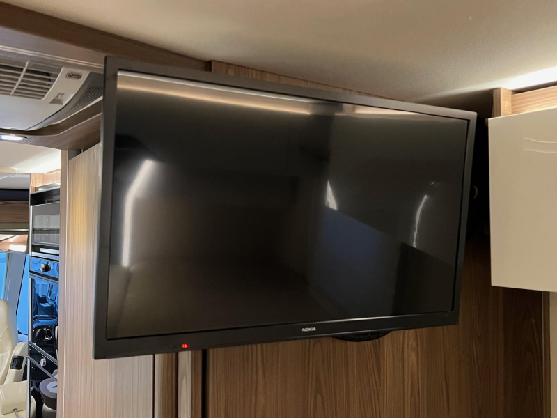 Hymer B ML I 780 schotel, airco, enkelbed  foto: 26