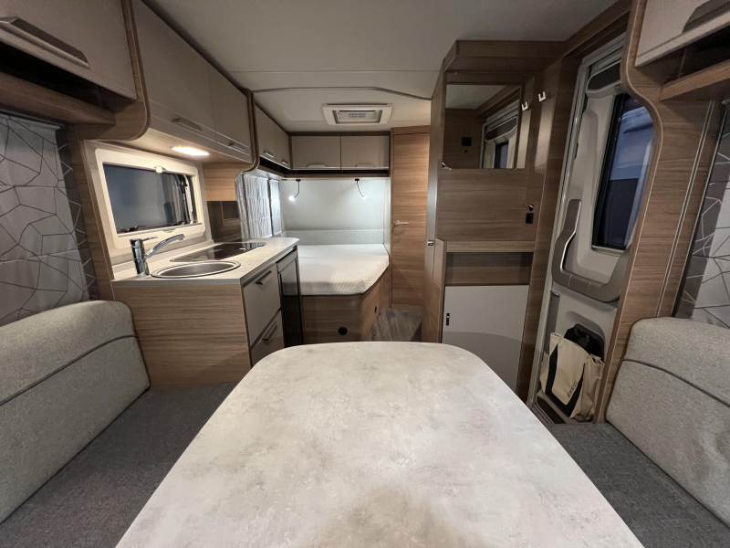 Knaus Sport 450 FU  foto: 2