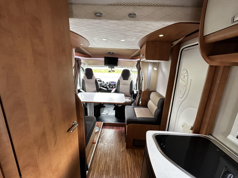 P.L.A. Camper Plasy 63 HP Dwarsbed/Hefbed/2016/6.2M  foto: 8