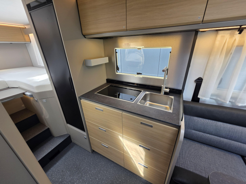 Adria Compact Select DL photo: 12