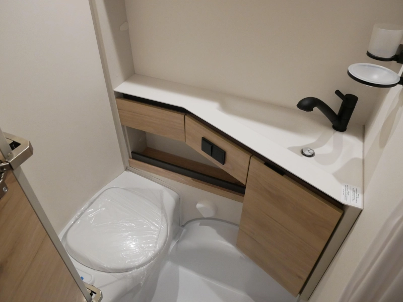 Dethleffs Camper 460 EL MOVER y AIRE ACONDICIONADO GRATIS foto: 11