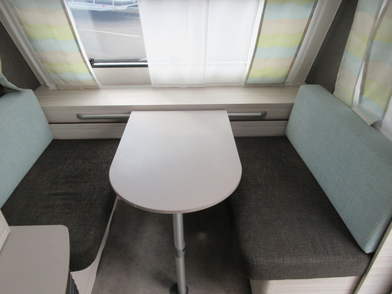 Dethleffs C'Joy 460 LE MOVER LUIFEL FIETSDRAGER  foto: 2