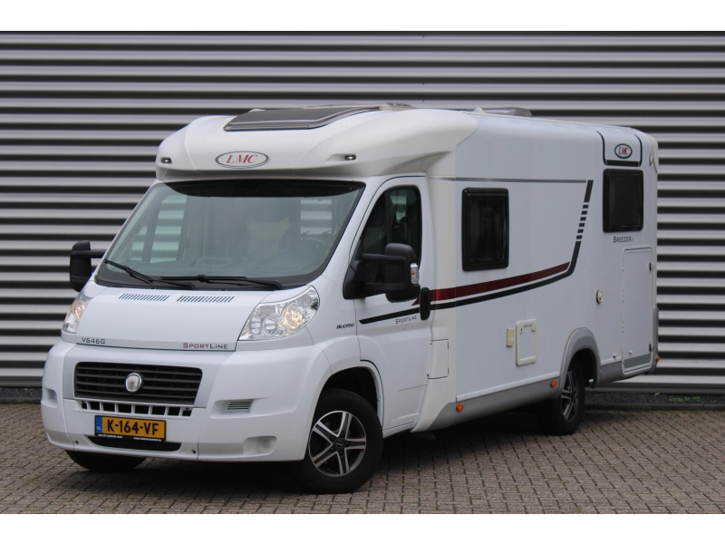 LMC Breezer V 646 G Fiat 130PK Lengtebedden  foto: 1