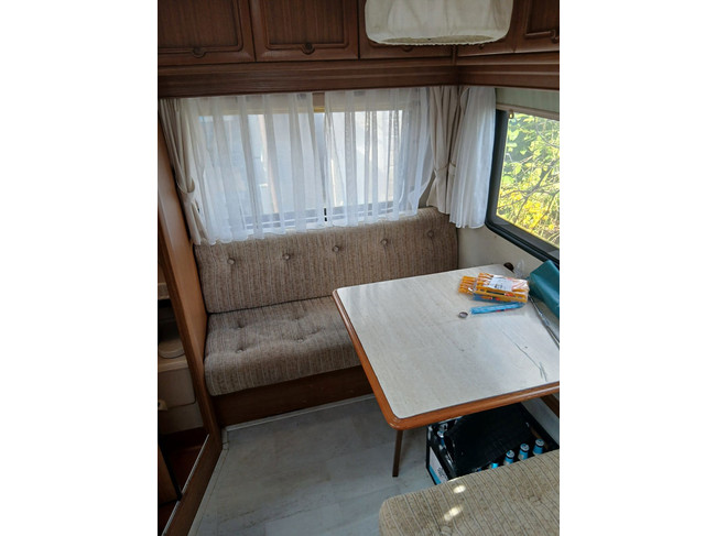 Hobby 420 Prestige inkl. Vorzelt Foto: 15