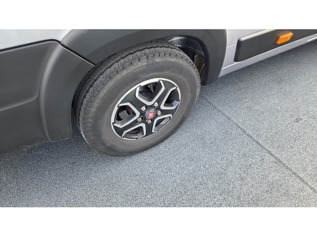 Dethleffs Globetrail 640 EK / Gratis Stalling foto: 4
