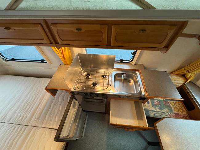 Eriba Touring Triton 410 Luifel Voortent 1ste eigenaar INCL STALLING foto: 11