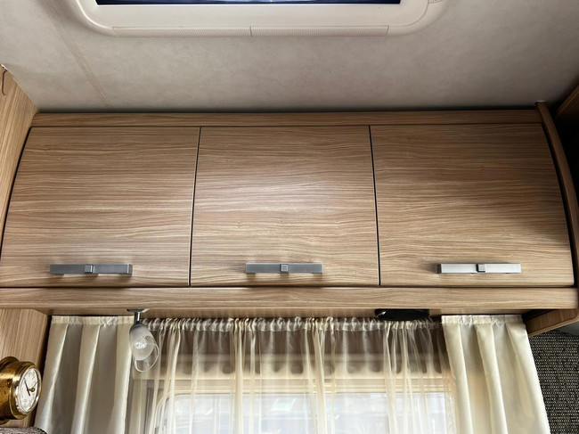 TEC I 670 | Levelsysteem | Luchtvering | Off-Grid | Vloerverwarming | Airco | Zonnepanelen foto: 17