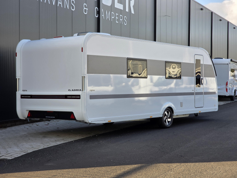 Adria Alpina 663 HT  foto: 3