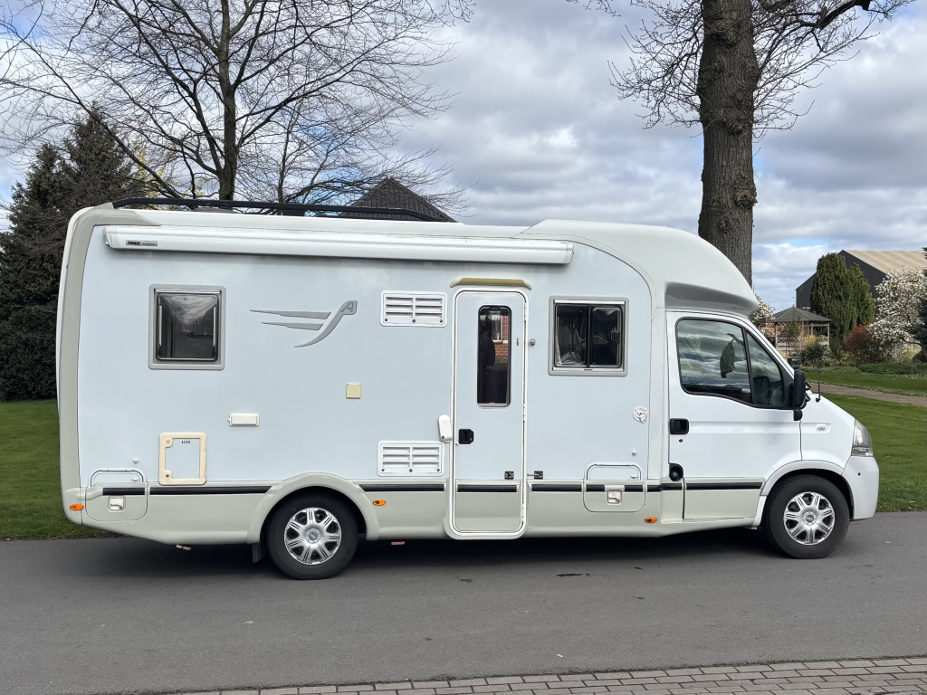 ARCA 3.0L (chain) Very spacious Complete and well maintained P 674 LSX photo: 13